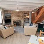 Rose Lea Holiday home *
